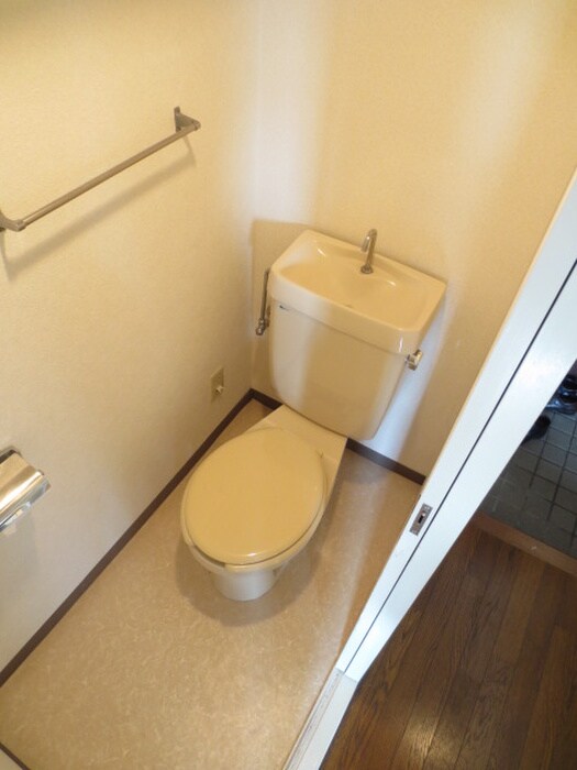 物件内観写真13　(トイレ)