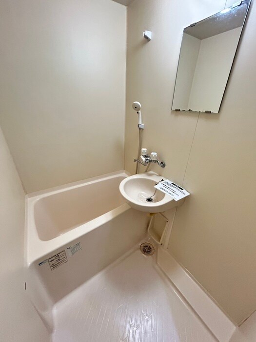 物件内観写真9　(バス／シャワールーム等)