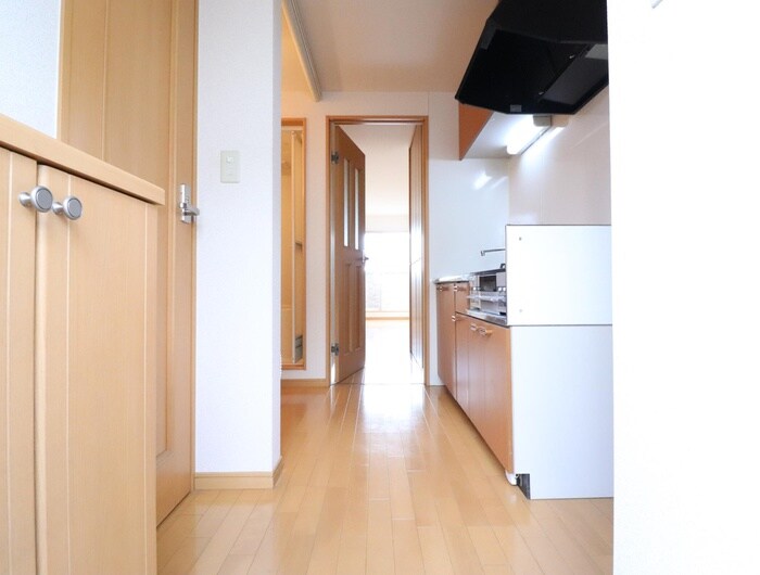 物件内観写真19　(廊下)