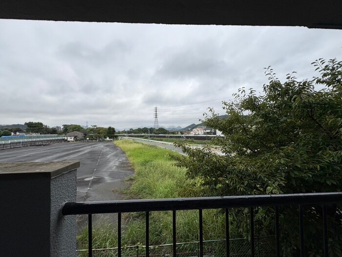 物件内観写真19　(室内からの展望)