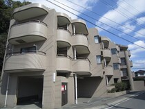 グランドハイム和白の外観写真