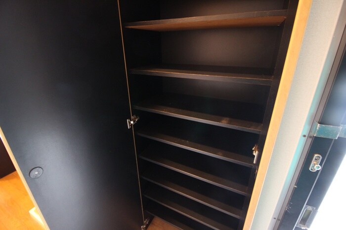 物件内観写真15　(靴箱)