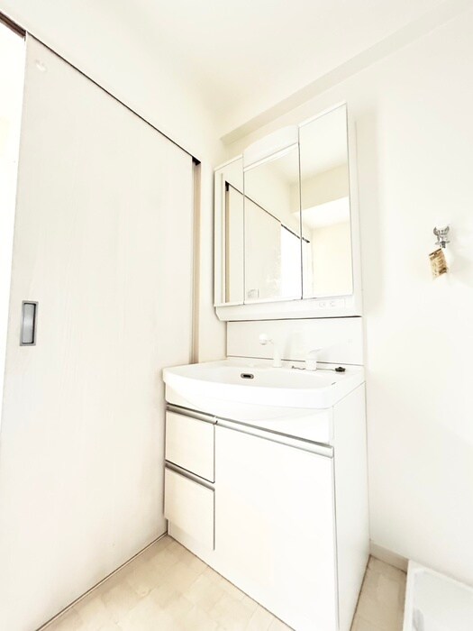 物件内観写真7　(洗面)