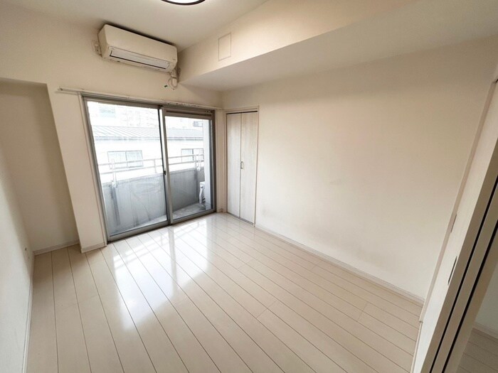 物件内観写真16　(居室)