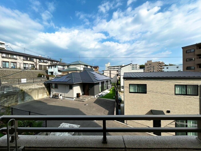 物件内観写真20　(室内からの展望)