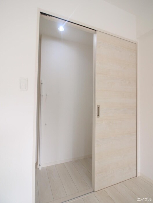 物件内観写真8　(収納)