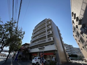 パレメニーズ外観写真