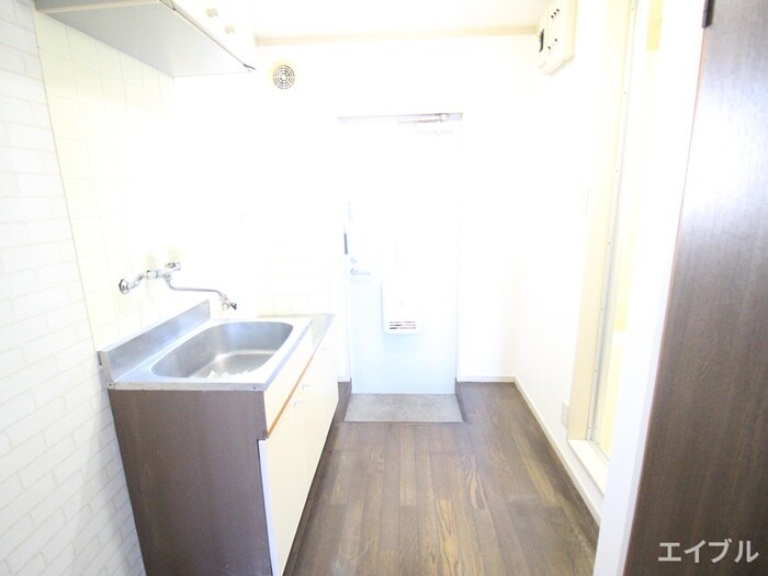 物件内観写真18　(廊下)