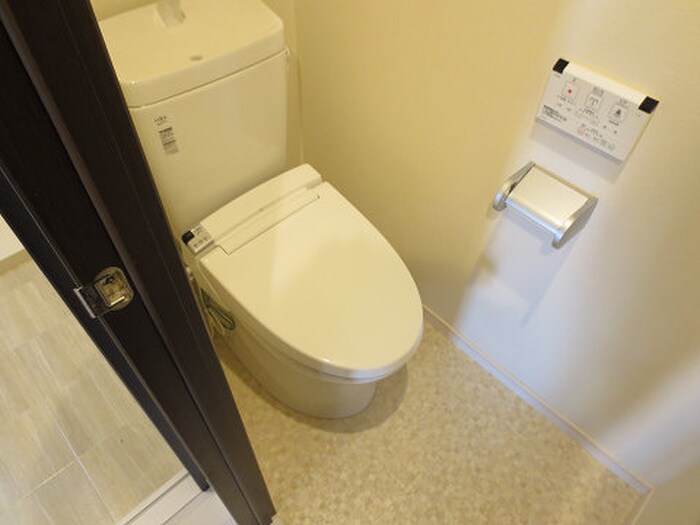 物件内観写真14　(トイレ)