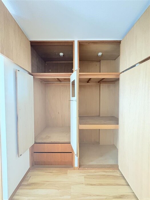 物件内観写真15　(収納)