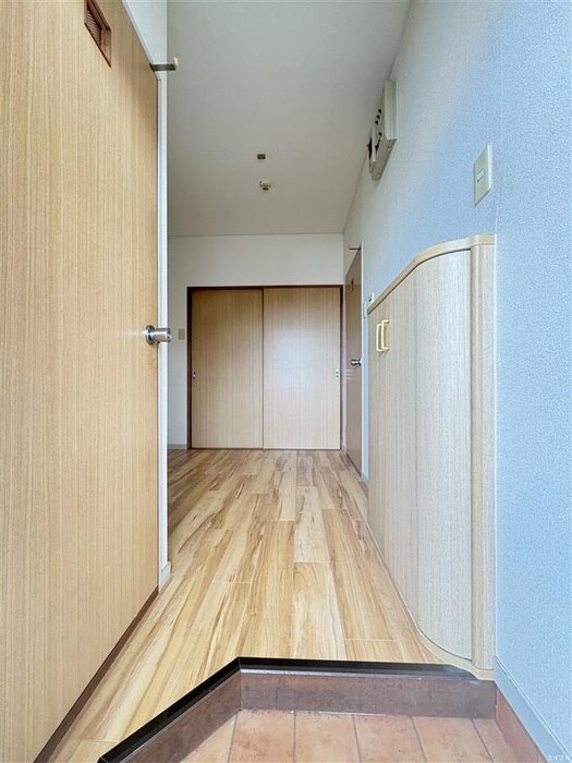 物件内観写真18　(廊下)