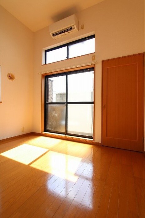 物件内観写真15　(居室)