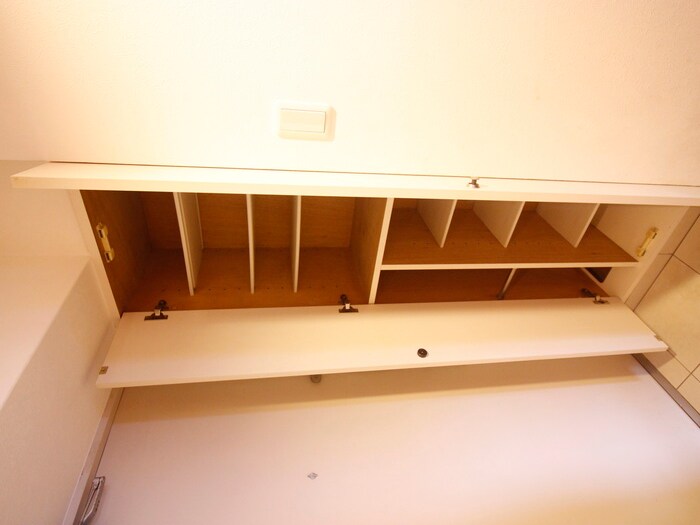 物件内観写真16　(靴箱)