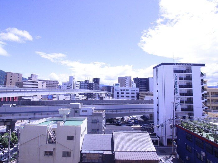 物件内観写真18　(室内からの展望)