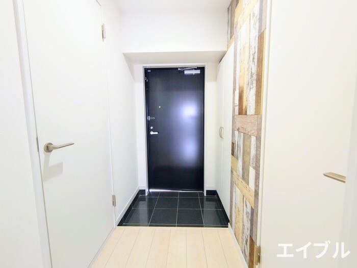 物件内観写真14　(玄関)