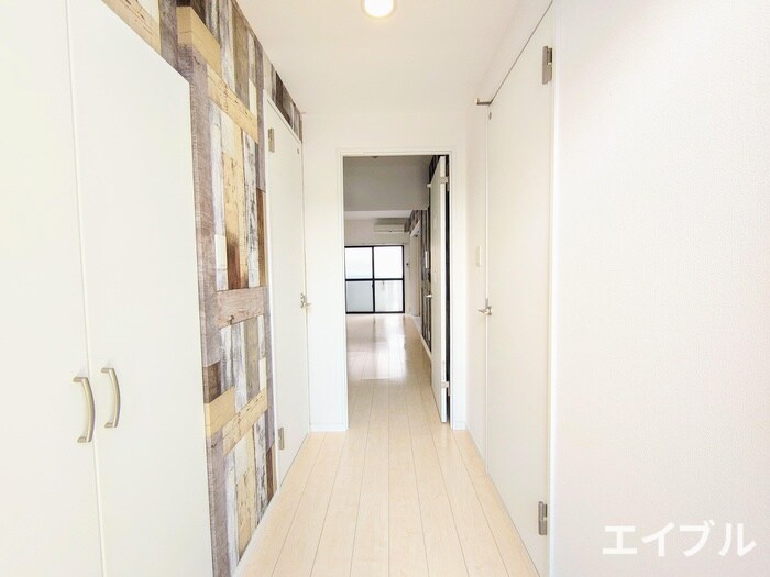 物件内観写真16　(廊下)