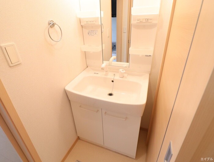 物件内観写真10　(洗面)