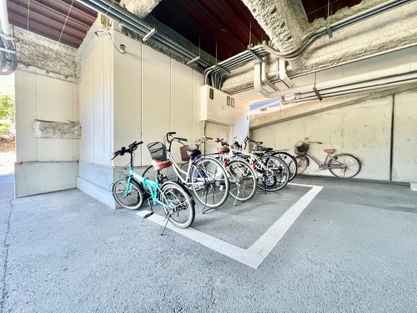 駐輪場