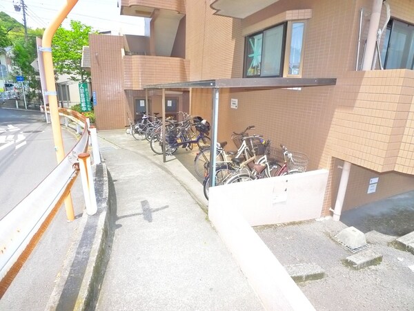 駐輪場