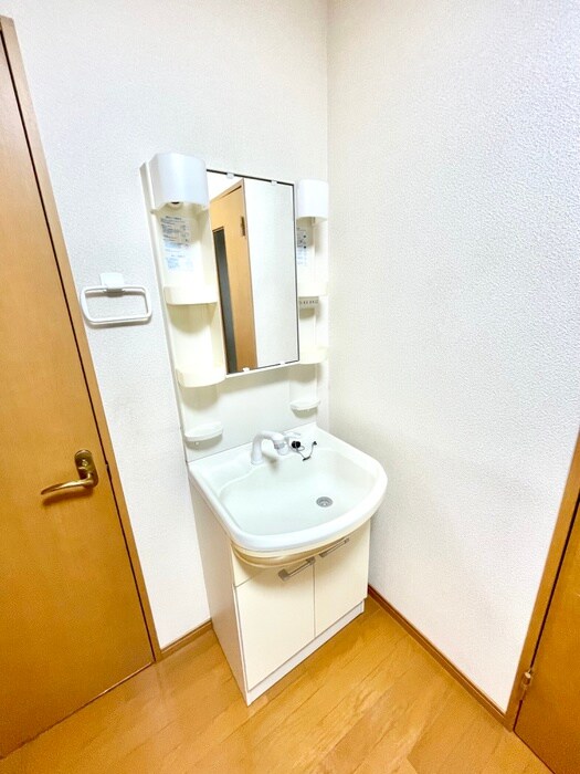 物件内観写真7　(洗面)