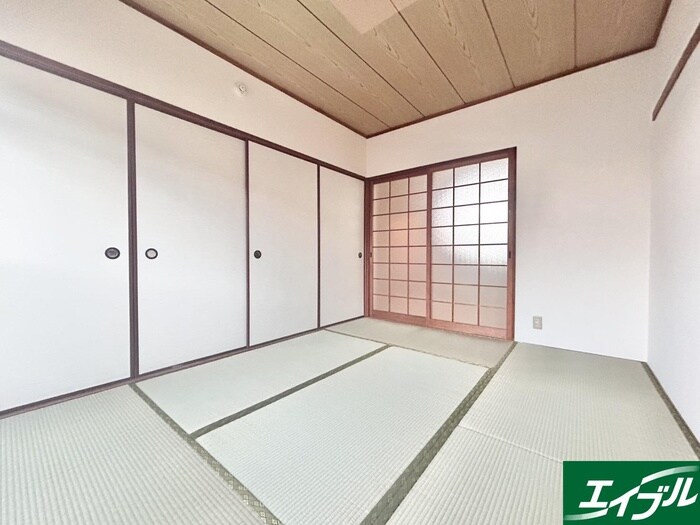 物件内観写真8　(居室)