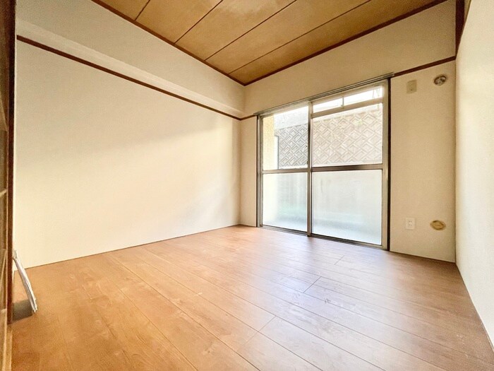 物件内観写真4　(居室)