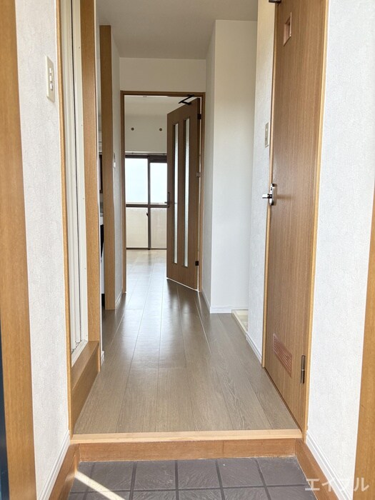 物件内観写真17　(廊下)