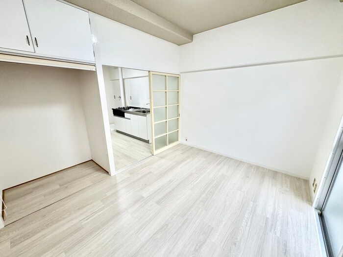 物件内観写真9　(居室)