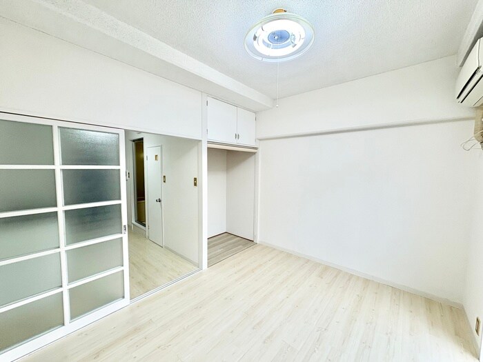 物件内観写真10　(居室)