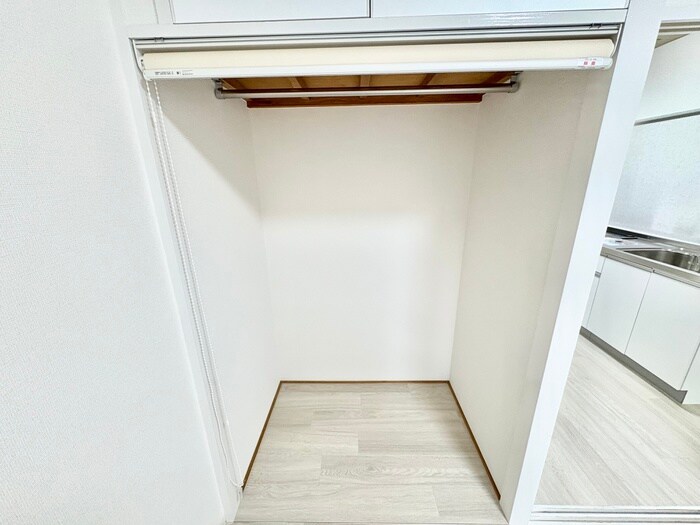 物件内観写真15　(収納)