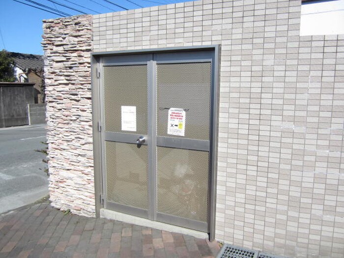 物件外観写真6　(建物設備)