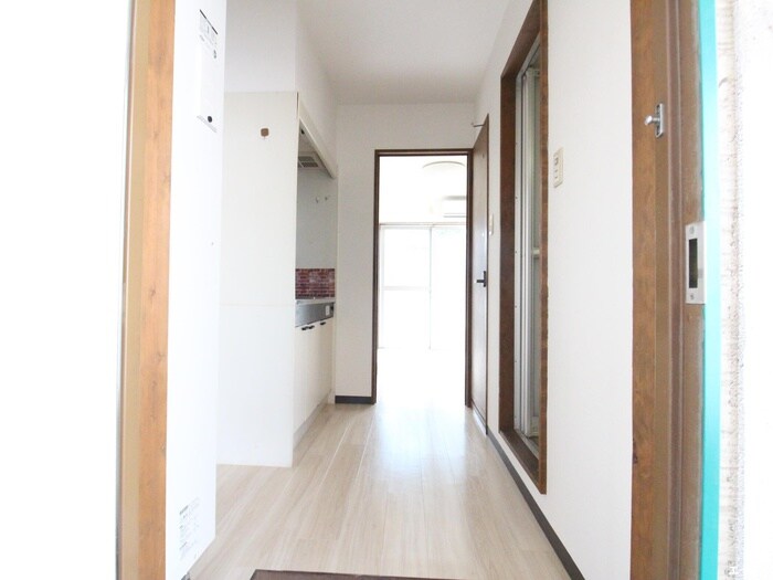 物件内観写真17　(廊下)