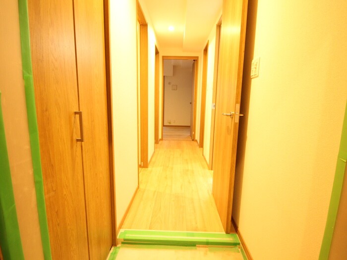物件内観写真7　(廊下)