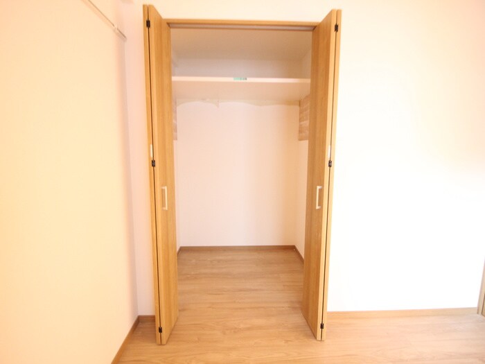 物件内観写真15　(収納)