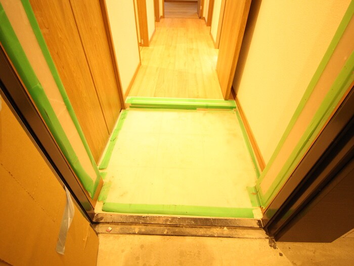 物件内観写真22　(玄関)
