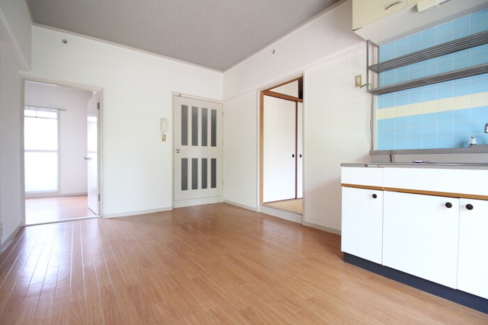 物件内観写真8　(居室)