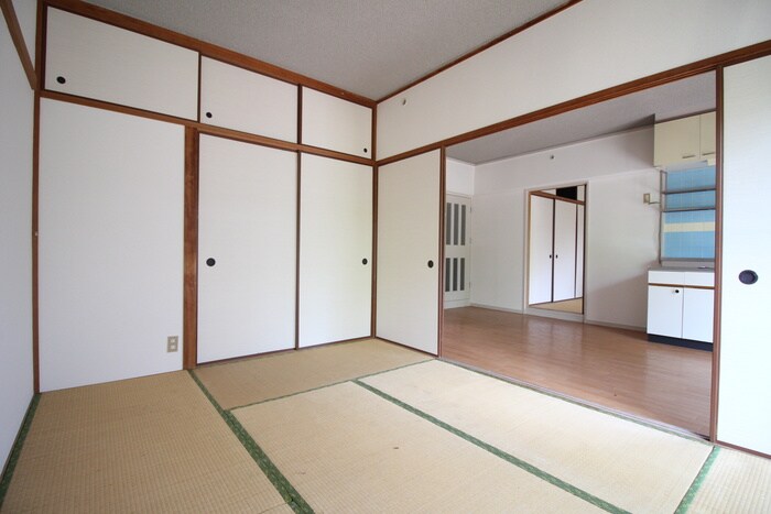 物件内観写真9　(居室)