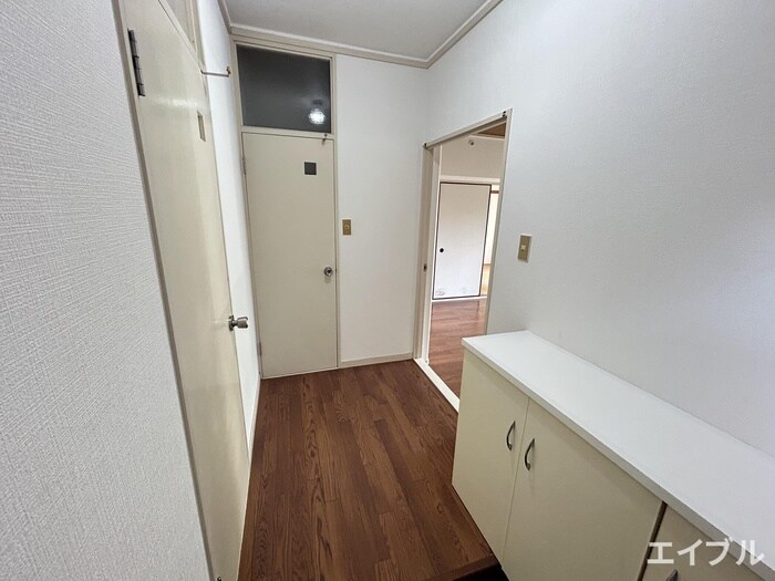 物件内観写真21　(廊下)