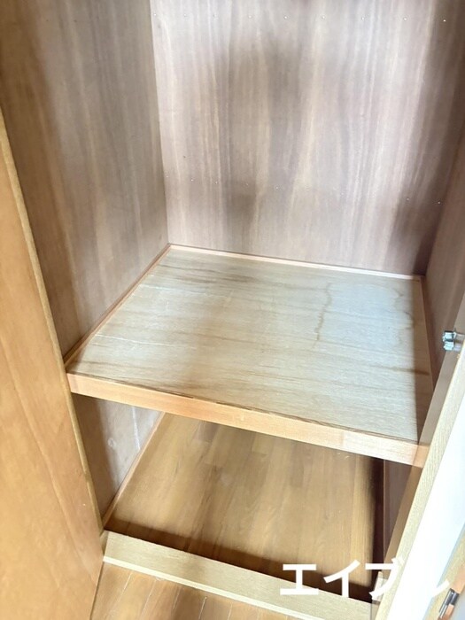 物件内観写真16　(収納)