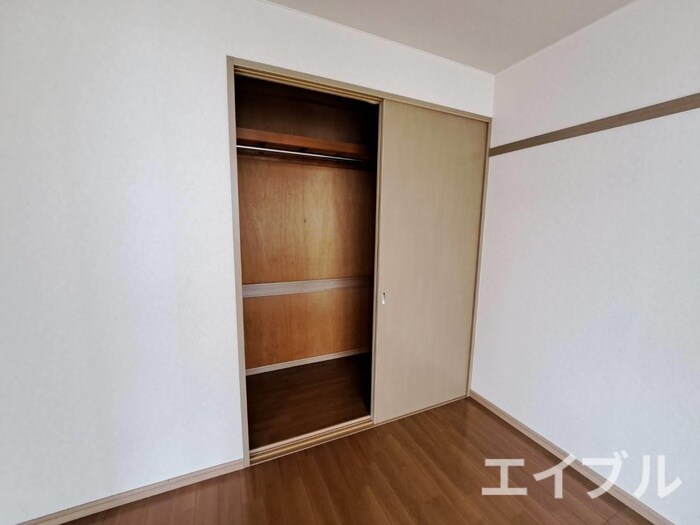 物件内観写真12　(収納)
