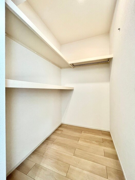 物件内観写真12　(収納)