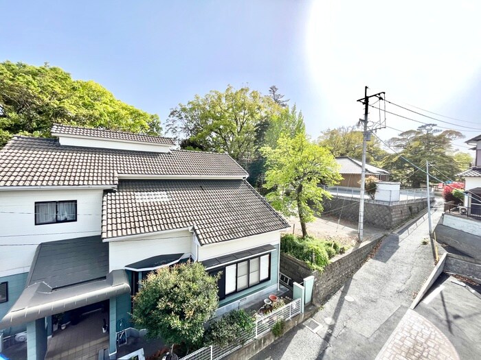 物件内観写真14　(室内からの展望)