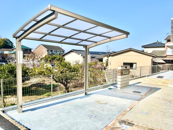 物件外観写真3　(駐輪場)