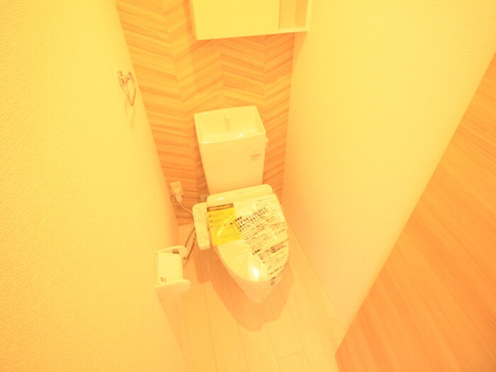 物件内観写真8　(トイレ)