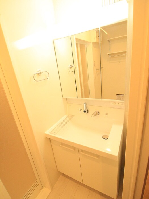 物件内観写真9　(洗面)