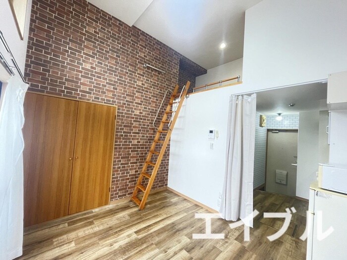 物件内観写真8　(居室)