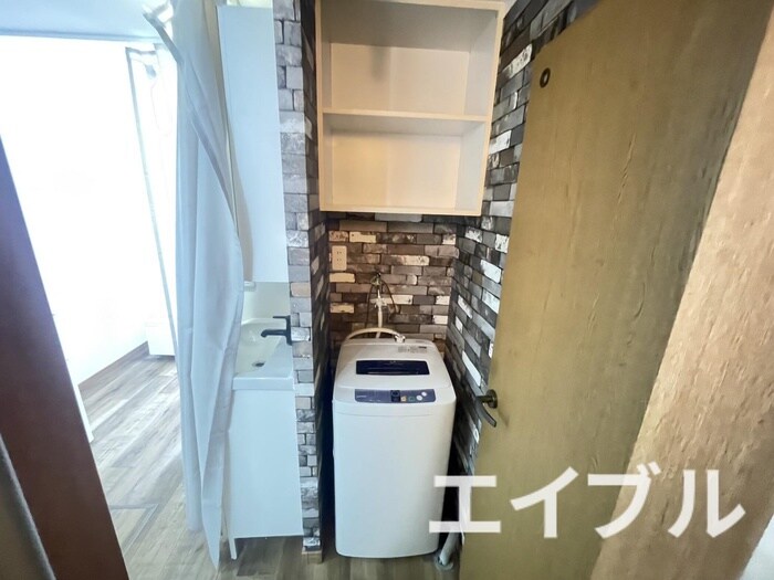 物件内観写真17　(洗濯機置場)