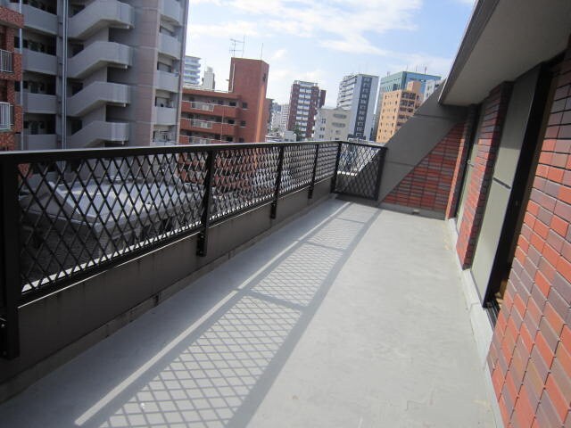 物件内観写真9　(ベランダ・バルコニー)