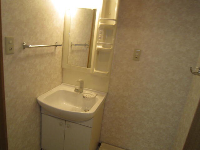 物件内観写真11　(洗面)