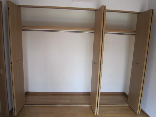 物件内観写真14　(収納)